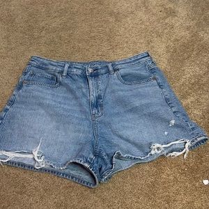 Light washed, blue Jean shorts